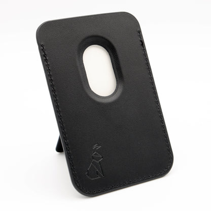 MagCardStand Black – Stylischer Kartenhalter & Smartphone-Stand in einem
